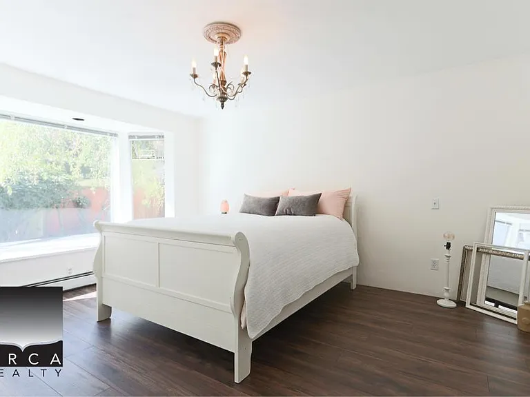 6400 Dakota Dr — Photo 16