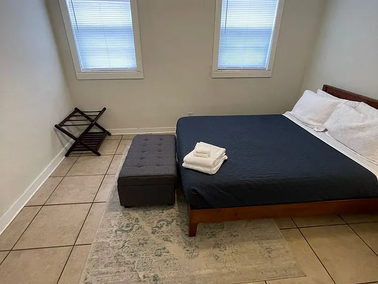 LAGARDE APARTMENTS — Photo 10