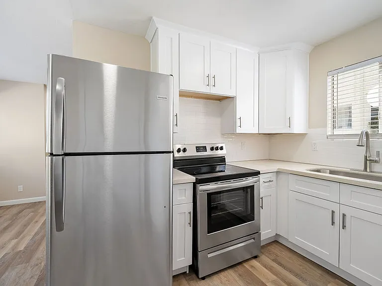 1249 Palm St — Photo 31