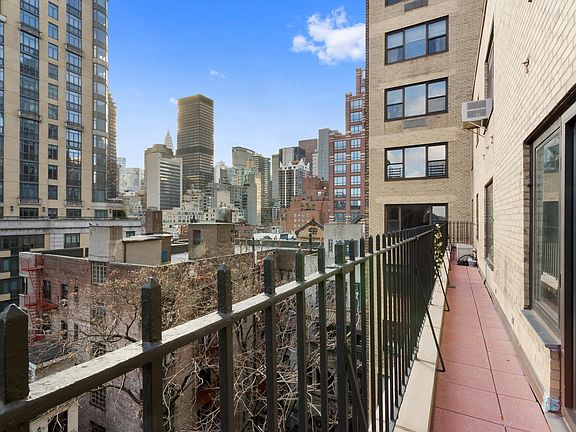 2nd image of 400 E 52nd St #9GJ