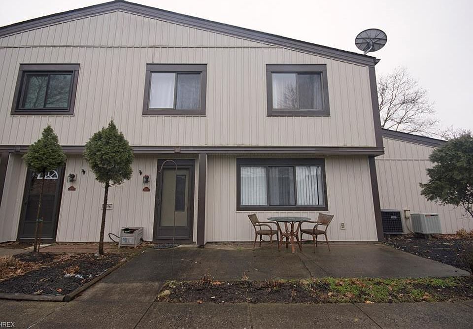 1st image of 11686 Club House Dr #23