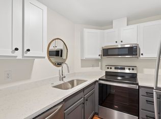 6525 California Ave SW APT 203, Seattle, WA 98136