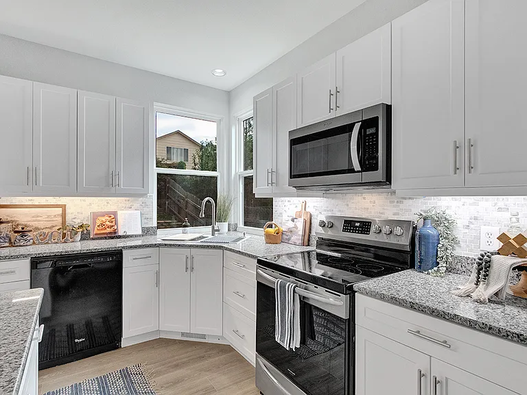 8335 Saint Helena Dr — Photo 11