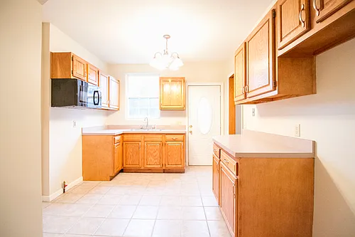 4122 Fairview Dr — Photo 8