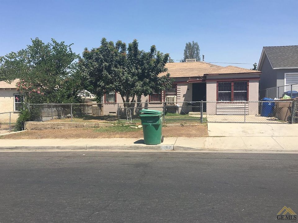 2nd image of 912 Height St