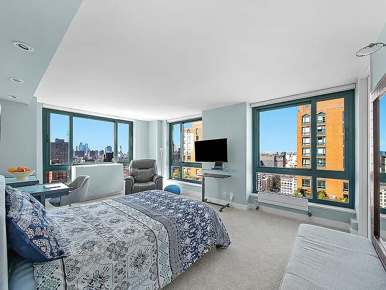 1 Irving Pl #G26D — Photo 11