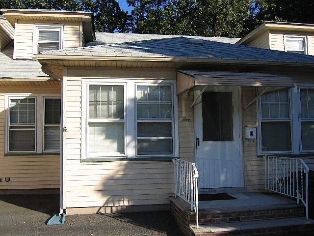 1st image of 5 Burnham Rd