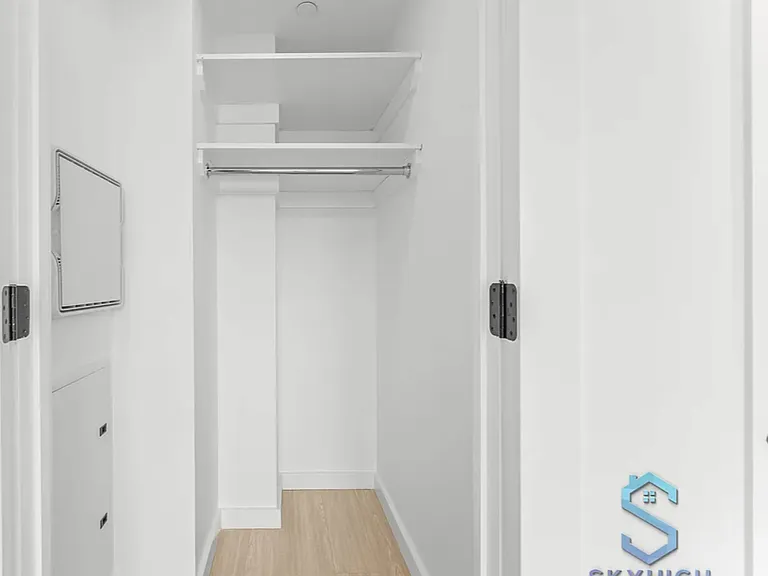 134 Erasmus St #4BB — Photo 12