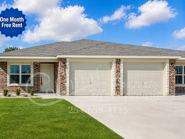 3204 Stonewall Dr #A — Photo 1