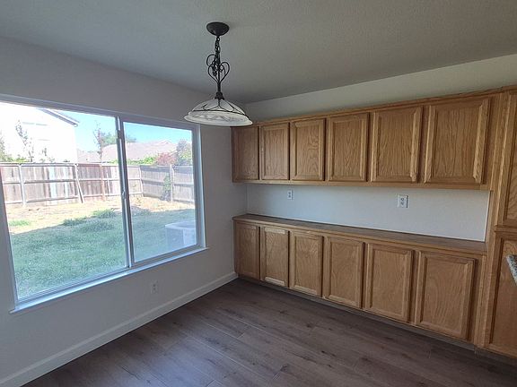 4th image of 5317 Buckwood Way