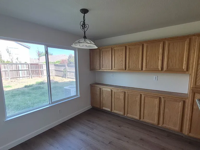 5317 Buckwood Way — Photo 4