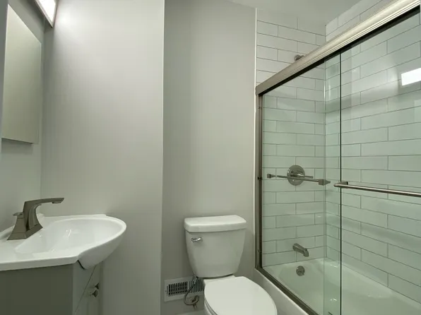 338 2nd Street image 7 of 9