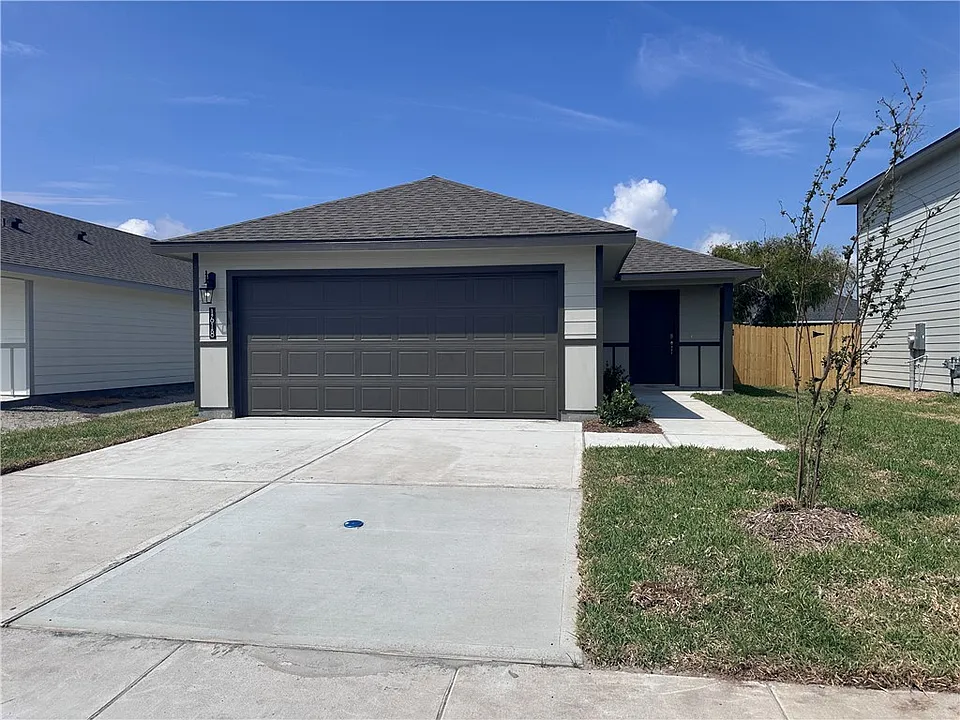 1618 Letty Ln