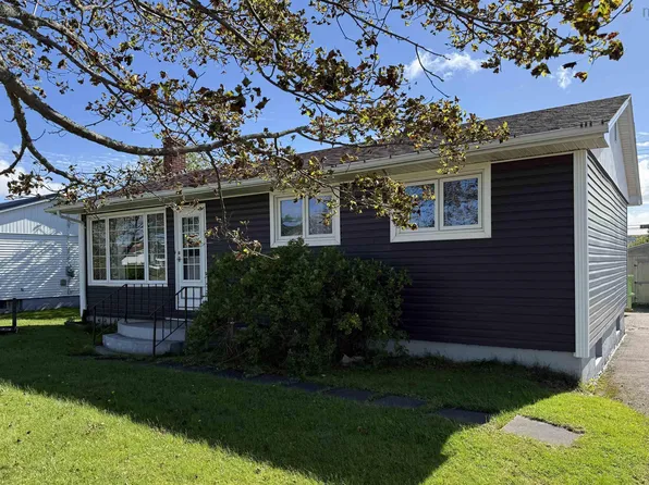7 Harold St, Pt Hawkesbury, NS B9A 2Z8