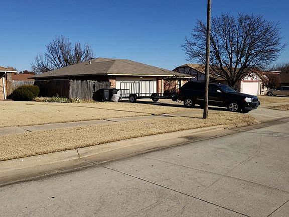 3rd image of 1129 N Patterson Dr