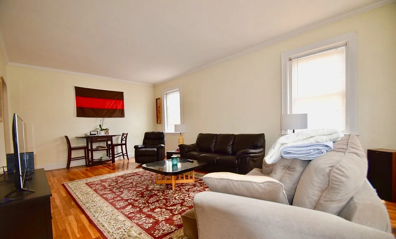 1 bed, $2,395 — Photo 4