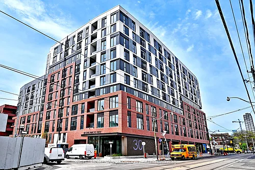 10 Oak St Photo 1
