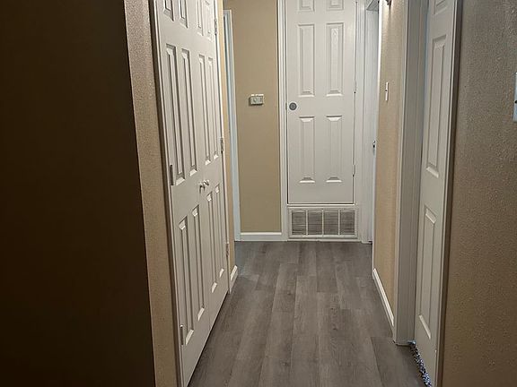 3rd image of 807 S 15th St