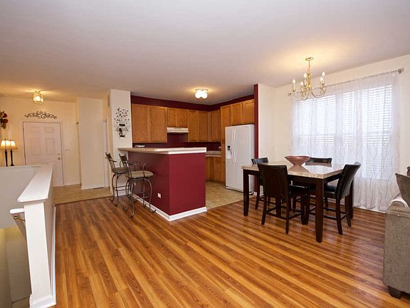 3rd image of 2720 Stonewall Ln