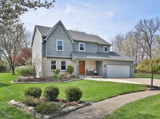 437 Village Ridge Ct, Powell, OH 43065