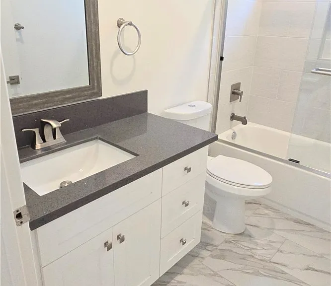 10824 Long Beach Blvd — Photo 48