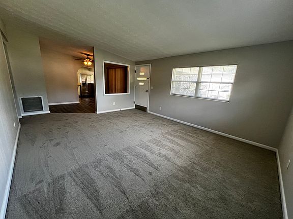 5th image of 11505 Inez Dr