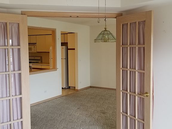 3rd image of 8540 W Foster Ave Unit 406