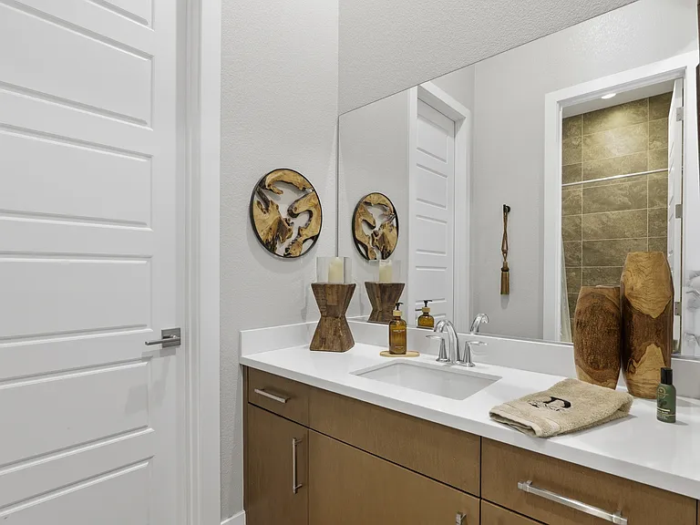 #GuardianRealty 10941 Earth Hues Summerlin Luxury Home Rental bathroom_06232026