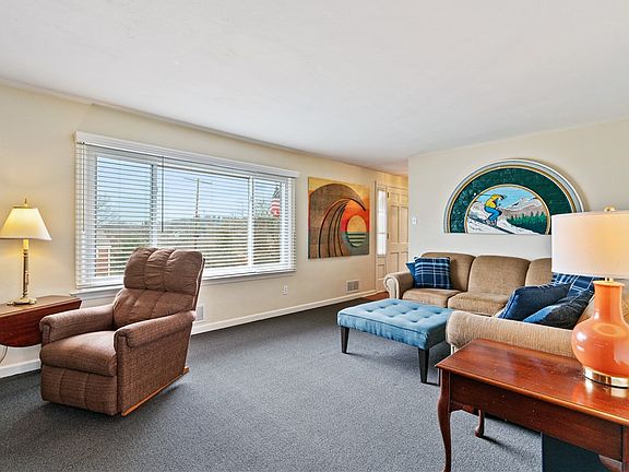 5th image of 5140 Raintree Dr