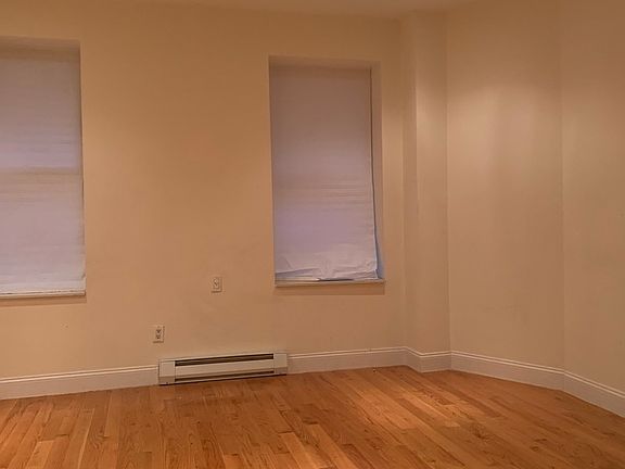 2nd image of 10 Manhattan Ave #B