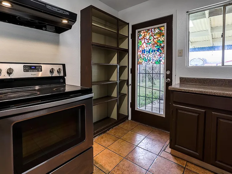 5434 Plumtree Dr — Photo 12