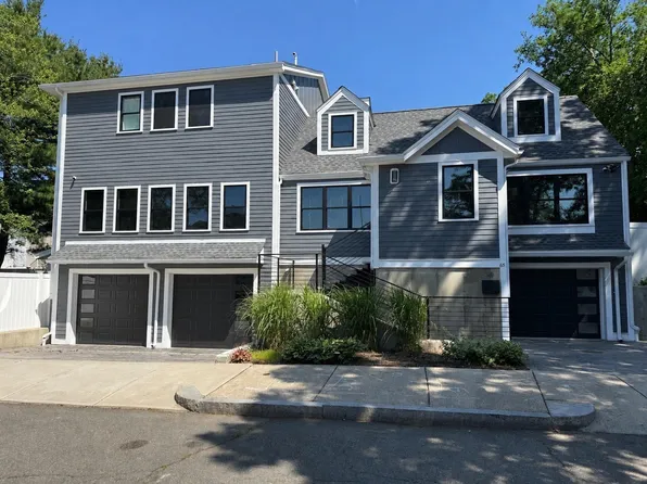 65 1st St, Malden, MA 02148