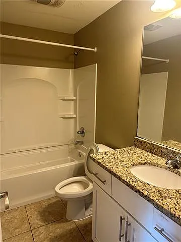 61138 Jade St — Photo 10