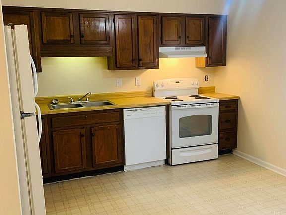 3rd image of 3216 Timbermill Ave #B