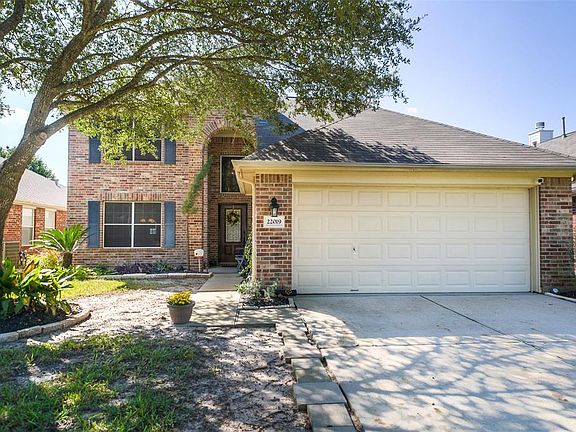 2nd image of 22019 Golden Cedar Dr