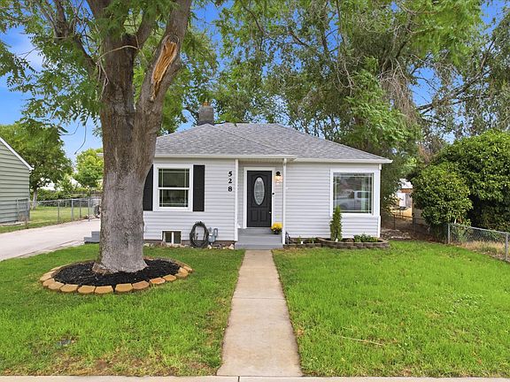 2nd image of 528 Beverly Ave