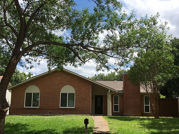 3rd image of 2926 Carnaby Ln #3