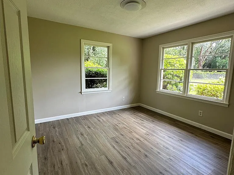 1018 Cherokee St — Photo 11