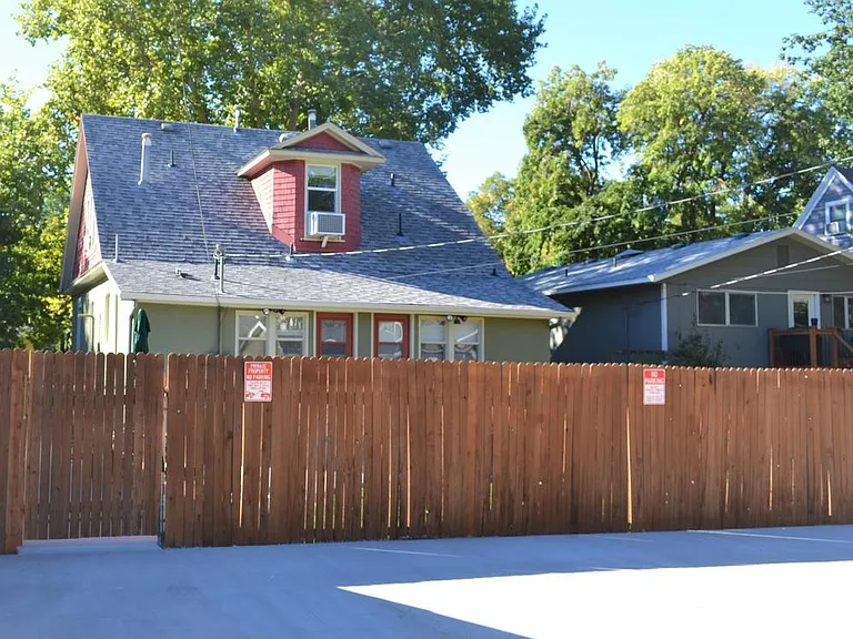 426 W Thatcher St #2 — Photo 6