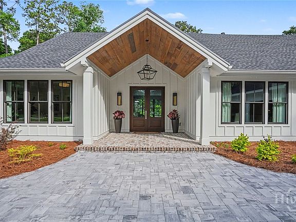 2nd image of 9 Brandenberry Road