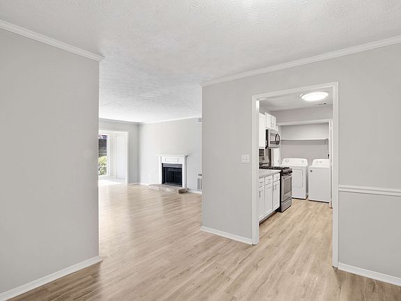 3rd image of 8600 Roberts Dr #1102