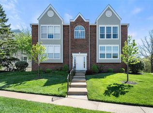 1323 Holgate Dr UNIT D, Ballwin, MO 63021