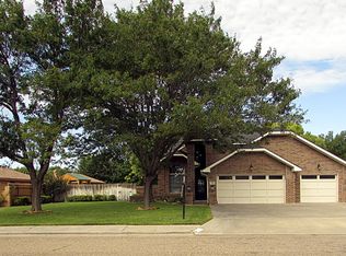 311 Robin Rd, Dumas, TX 79029