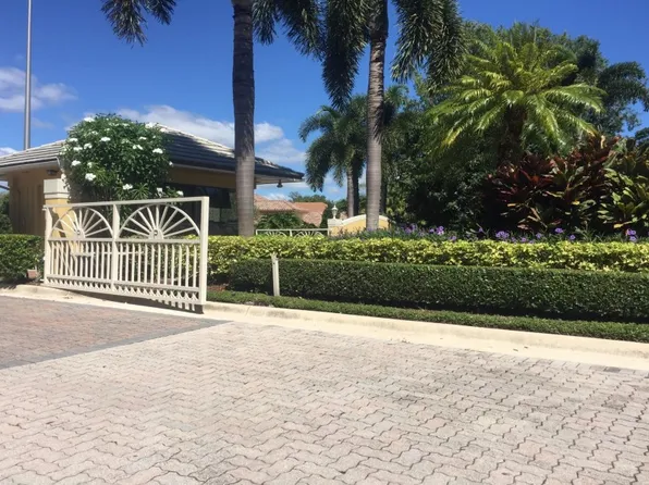 107 Golfview Ct, Palm Beach Gardens, FL 33418