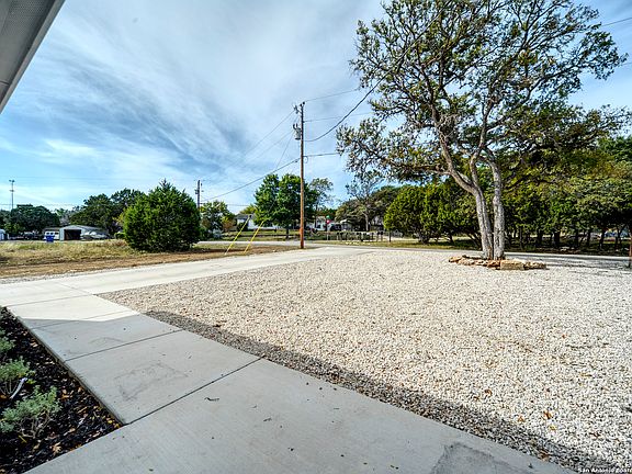 4th image of 112 Slocum Dr