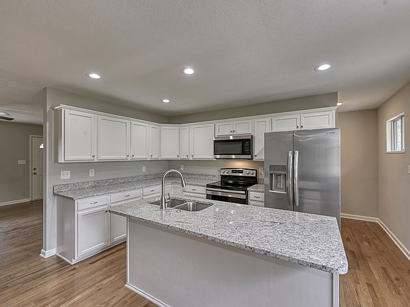 3rd image of 1706 NE 67th Ter