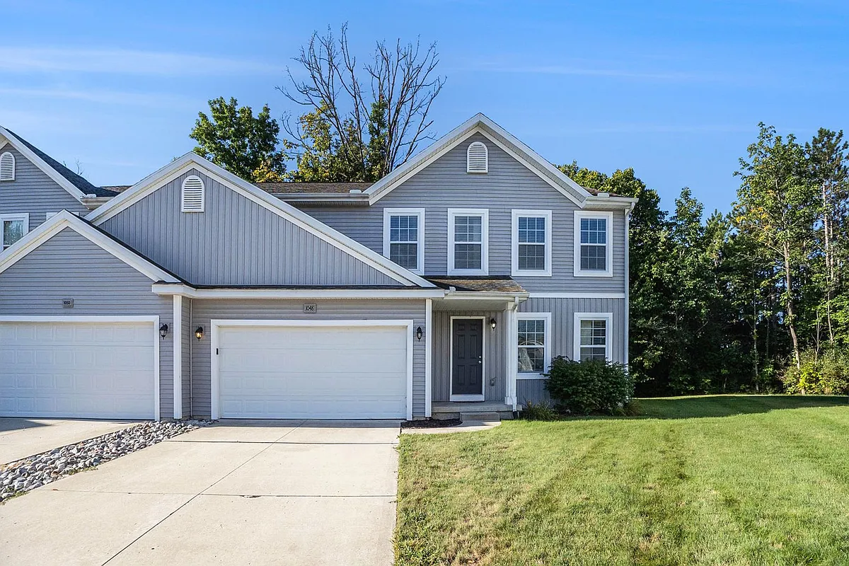 Building Photo - 1048 Broken Ridge Dr