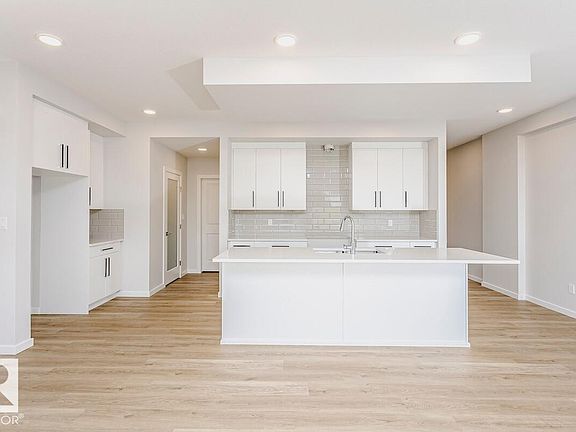 4th image of 17332 5th St NW