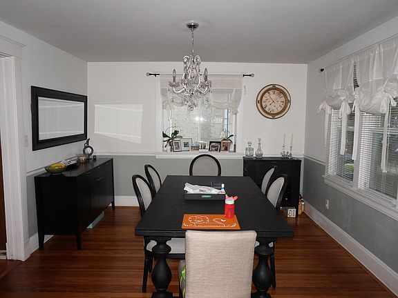 3rd image of 2751 Markbreit Ave