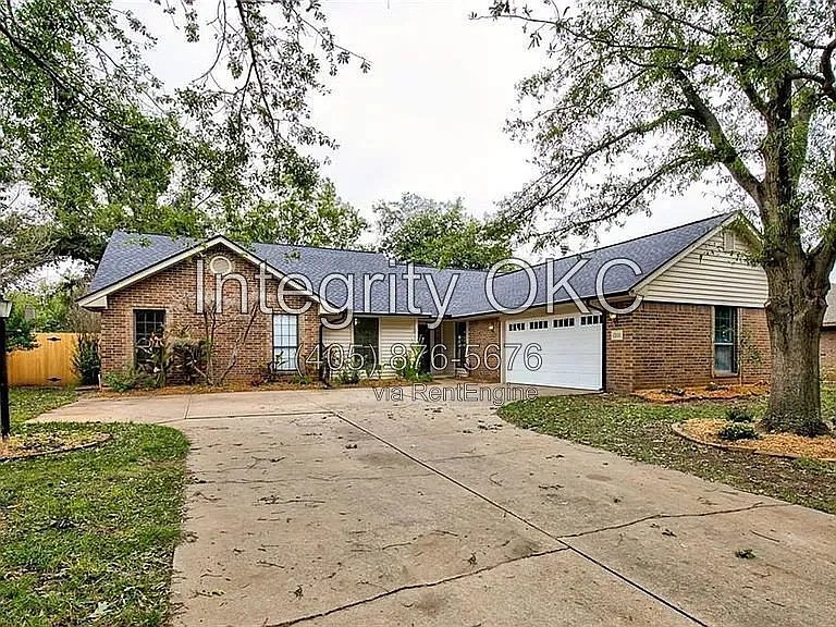 1301 Newbury Dr